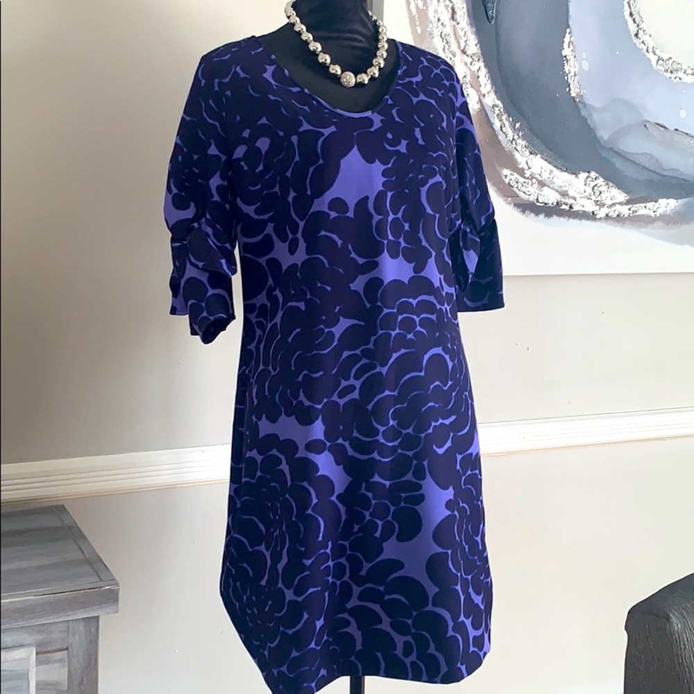 BEAUTIFUL ABBEY GLASS PURPLE DRESS